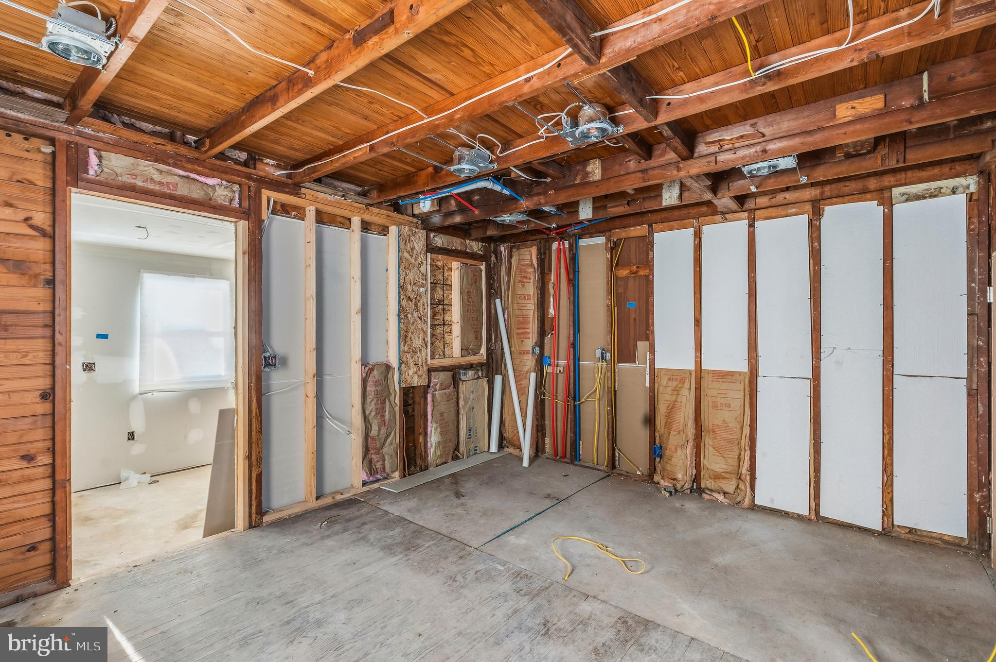 21-23 Harding Avenue Pennsville, NJ 08070 - Photo 21 of 35 a view of entryway