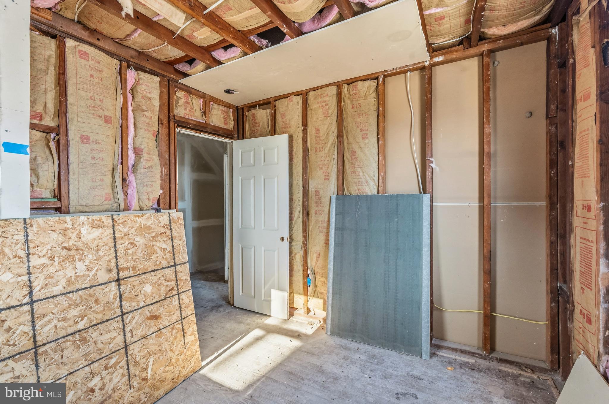 21-23 Harding Avenue Pennsville, NJ 08070 - Photo 28 of 35 a bathroom with a shower and a sink