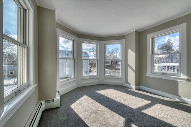 $2,600 | 220 5th Avenue, Greenport, NY 11944