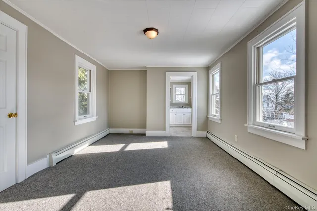 $2,600 | 220 5th Avenue, Greenport, NY 11944