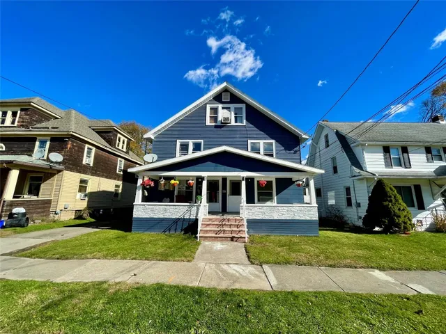 $1,700 | 417 Adams Avenue, Unit RIGHT, Endicott, NY 13760