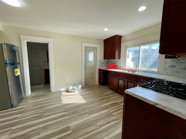 $1,700 | 417 Adams Avenue, Unit RIGHT, Endicott, NY 13760