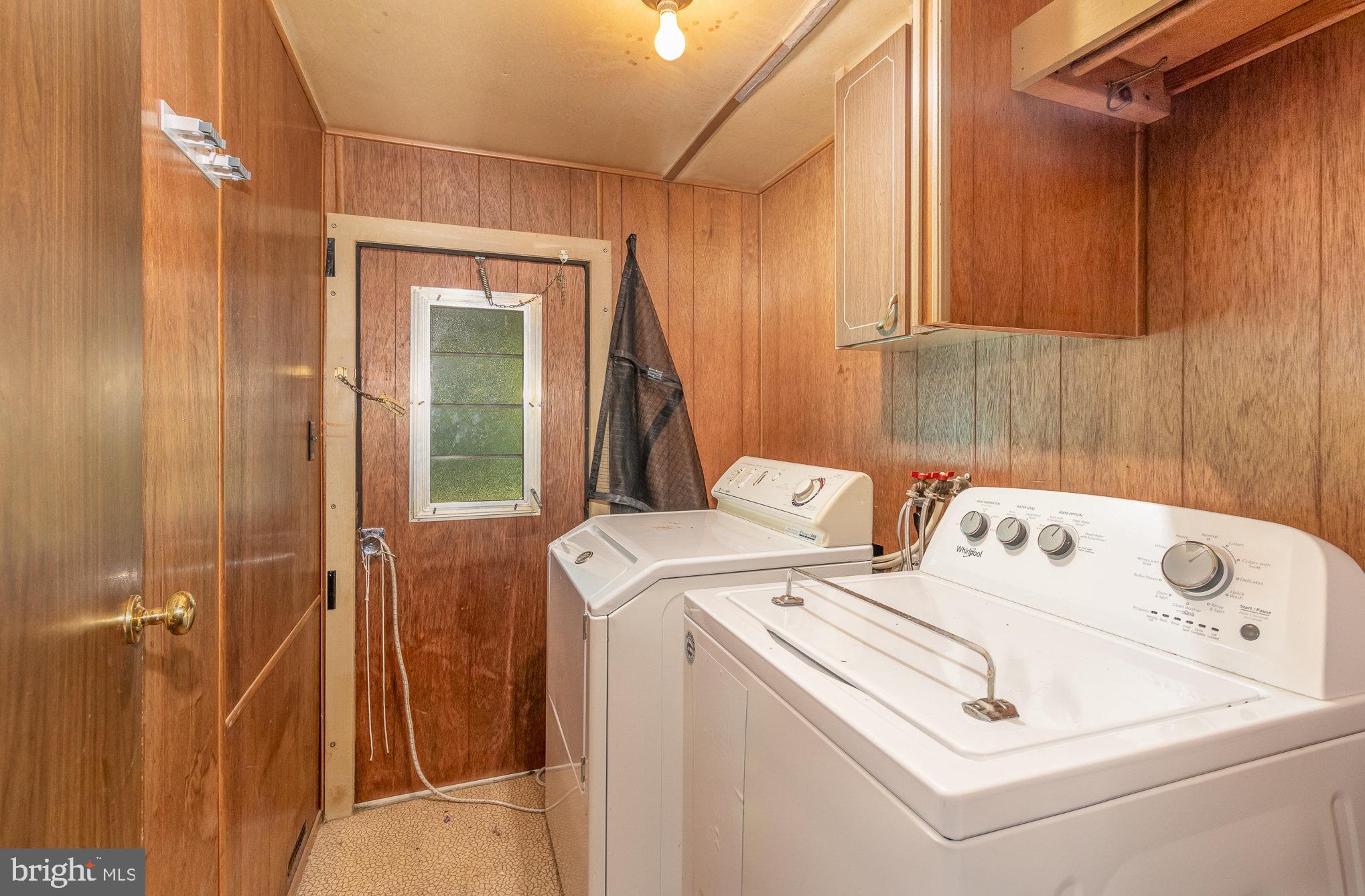 625 Weavertown Road Lebanon, PA 17046 - Photo 26 of 29 Laundry