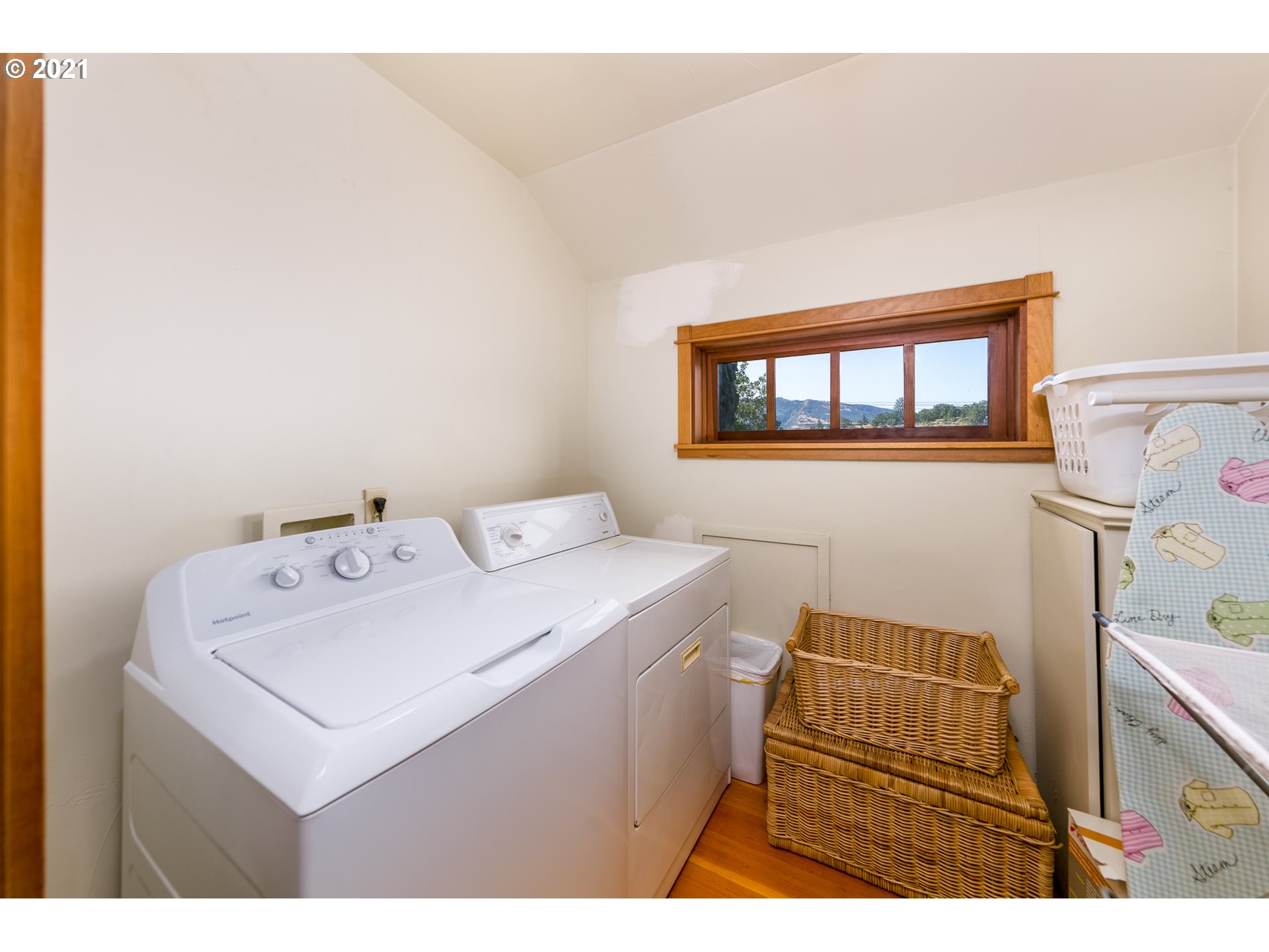 11 Pitman Road Lyle, WA 98635 - Photo 12 of 25 Gallery Image 12