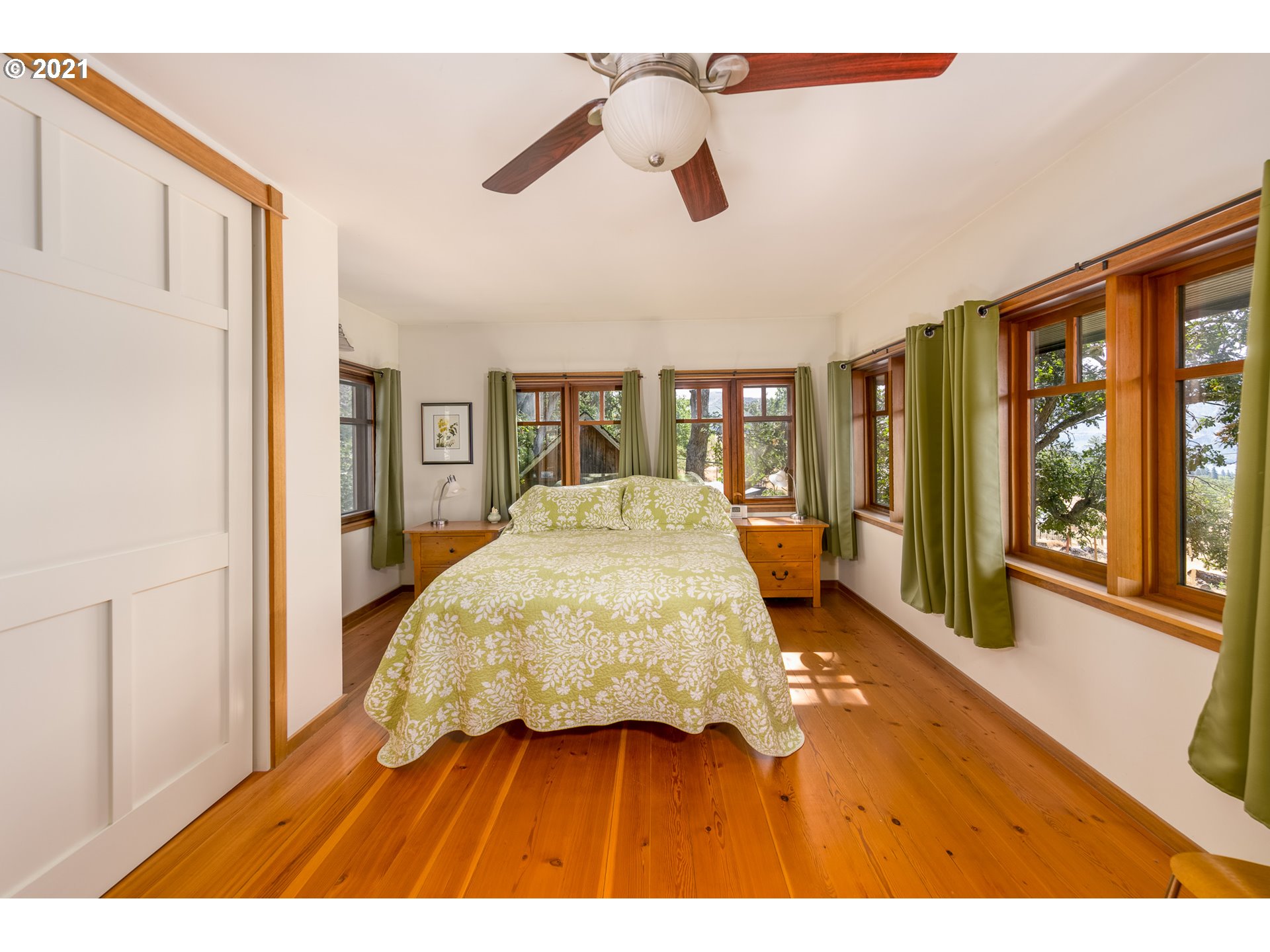 11 Pitman Road Lyle, WA 98635 - Photo 7 of 25 Gallery Image 7