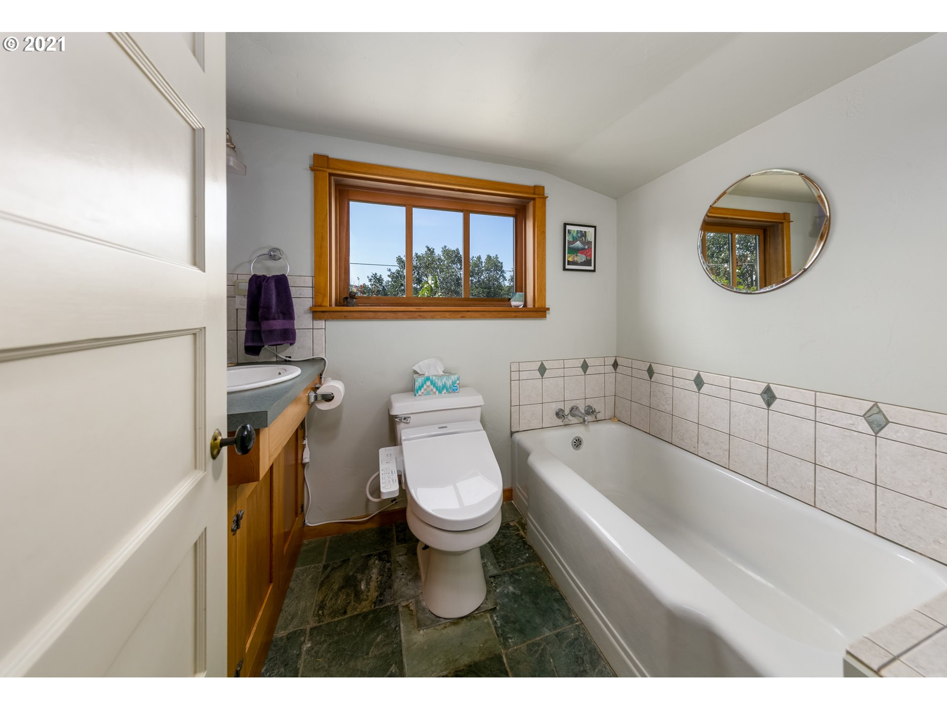 11 Pitman Road Lyle, WA 98635 - Photo 10 of 25 Gallery Image 10