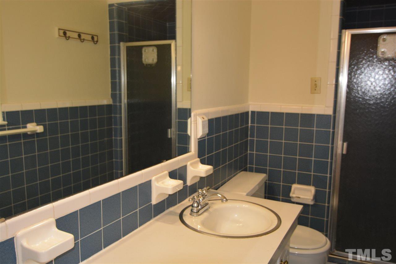 1541 Fountain Ridge Road Chapel Hill, NC 27517 - Photo 20 of 30
