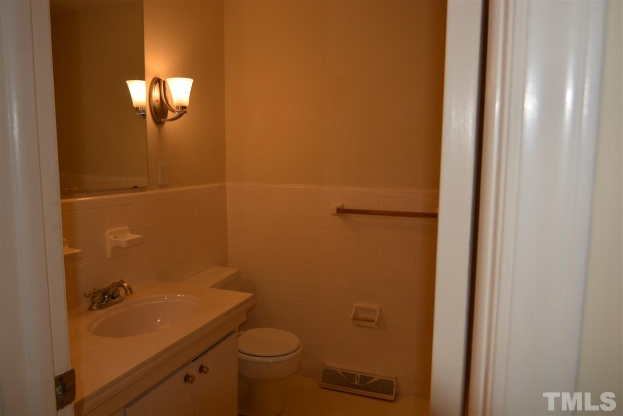 1541 Fountain Ridge Road Chapel Hill, NC 27517 - Photo 23 of 30