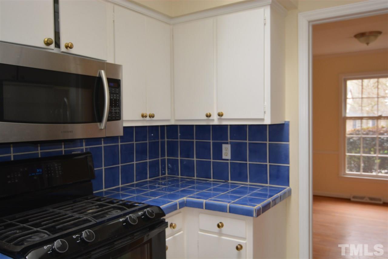 1541 Fountain Ridge Road Chapel Hill, NC 27517 - Photo 7 of 30
