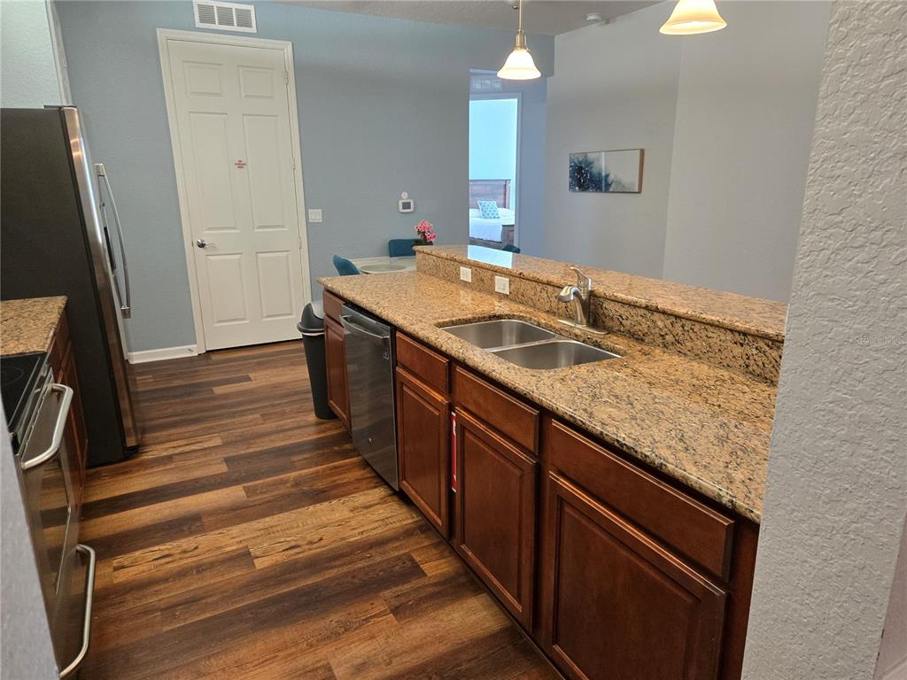 5049 Shoreway Loop, Unit 30101 Orlando, FL 32819 - Photo 10 of 69