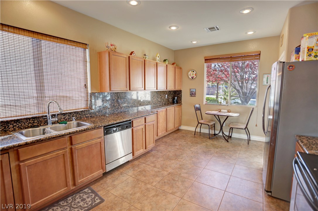 4881 Castello Way Pahrump, NV 89061 - Photo 11 of 37