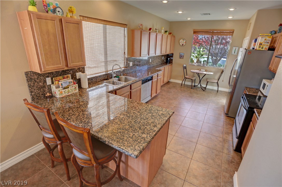 4881 Castello Way Pahrump, NV 89061 - Photo 6 of 37