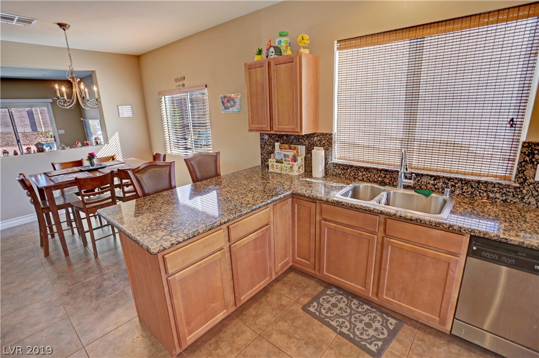 4881 Castello Way Pahrump, NV 89061 - Photo 7 of 37