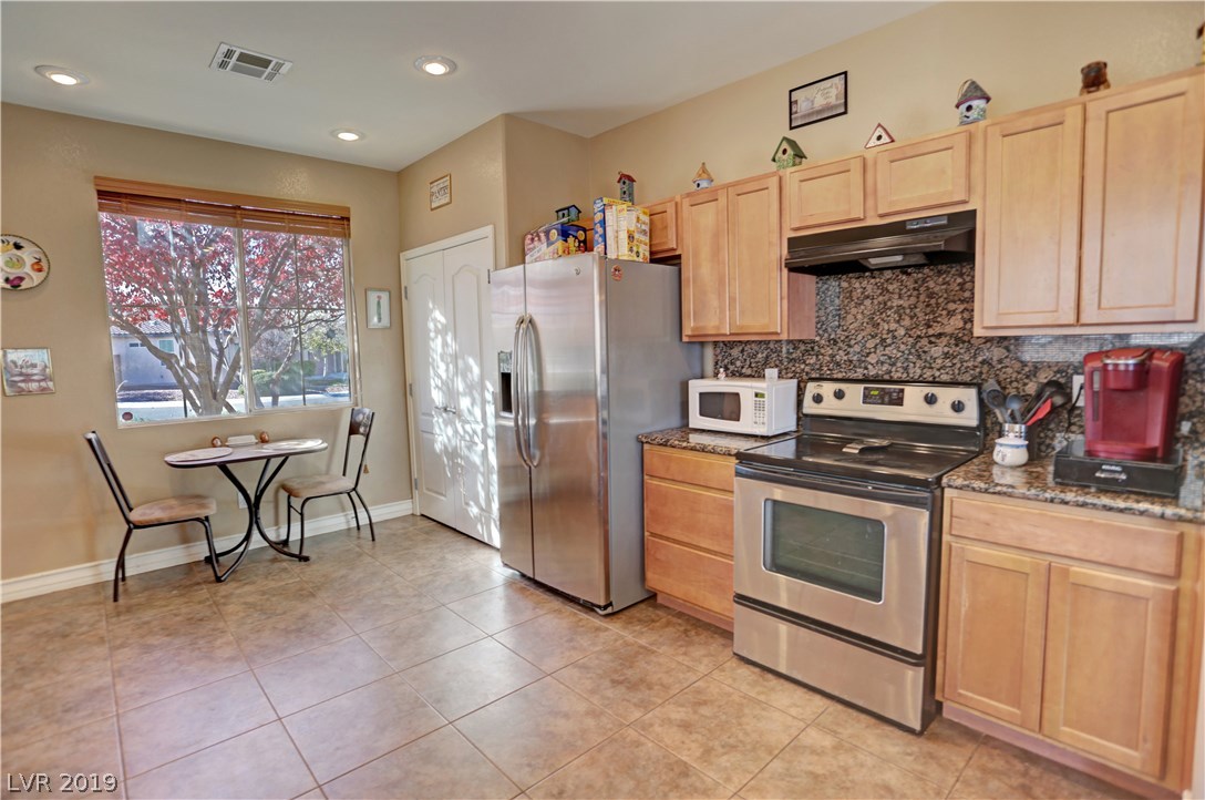 4881 Castello Way Pahrump, NV 89061 - Photo 10 of 37