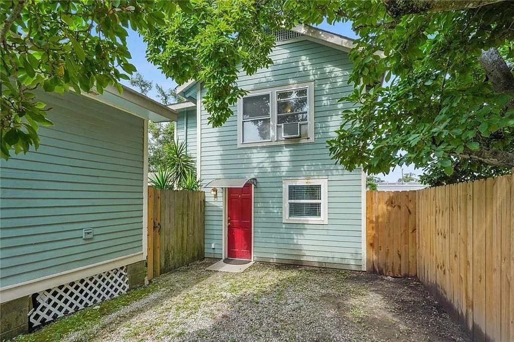 638 Terrace Street, Unit B Jefferson, LA 70121 - Photo 1 of 10