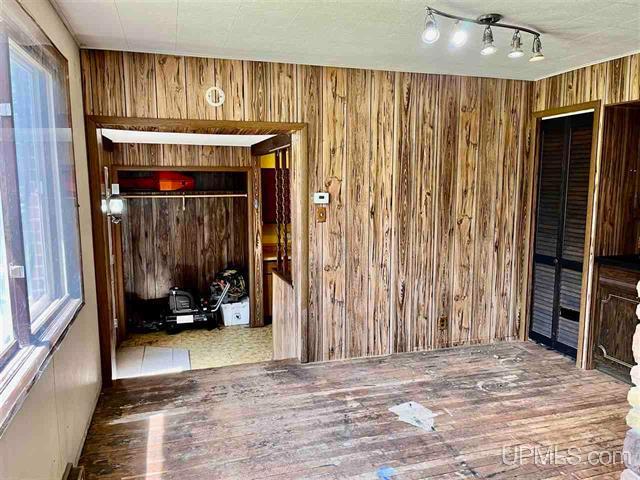 5094 Sunset Road, Unit E Ironwood, MI 49938 - Photo 3 of 21 Gallery Image 3