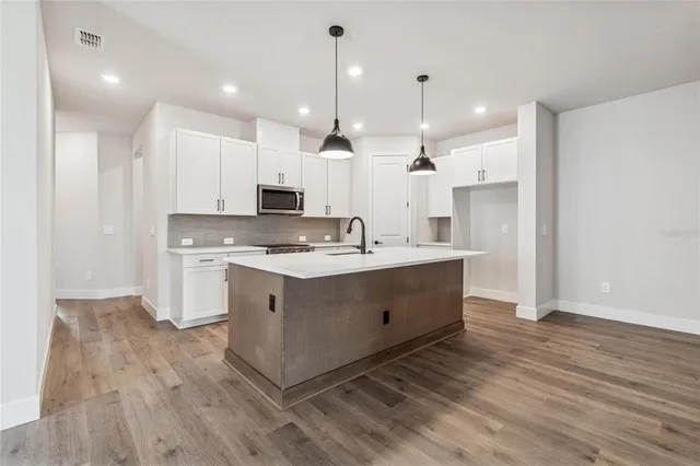 $499,990 | 2825 Marrakesh Lane, Sarasota, FL 34234