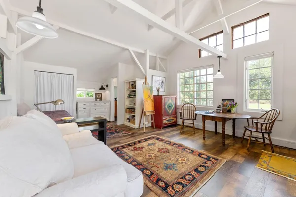 $1,998,000 | 2212 Magnolia Avenue, Petaluma, CA 94952