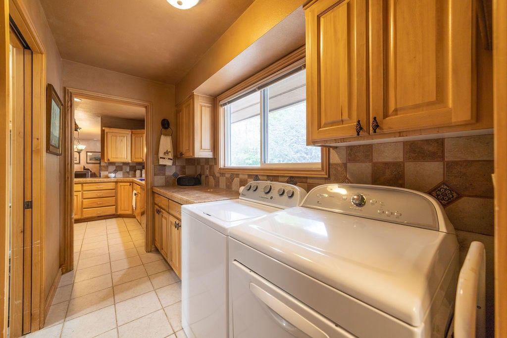 61860 Pettigrew Road Bend, OR 97702 - Photo 18 of 27 PhotoMyListing-14
