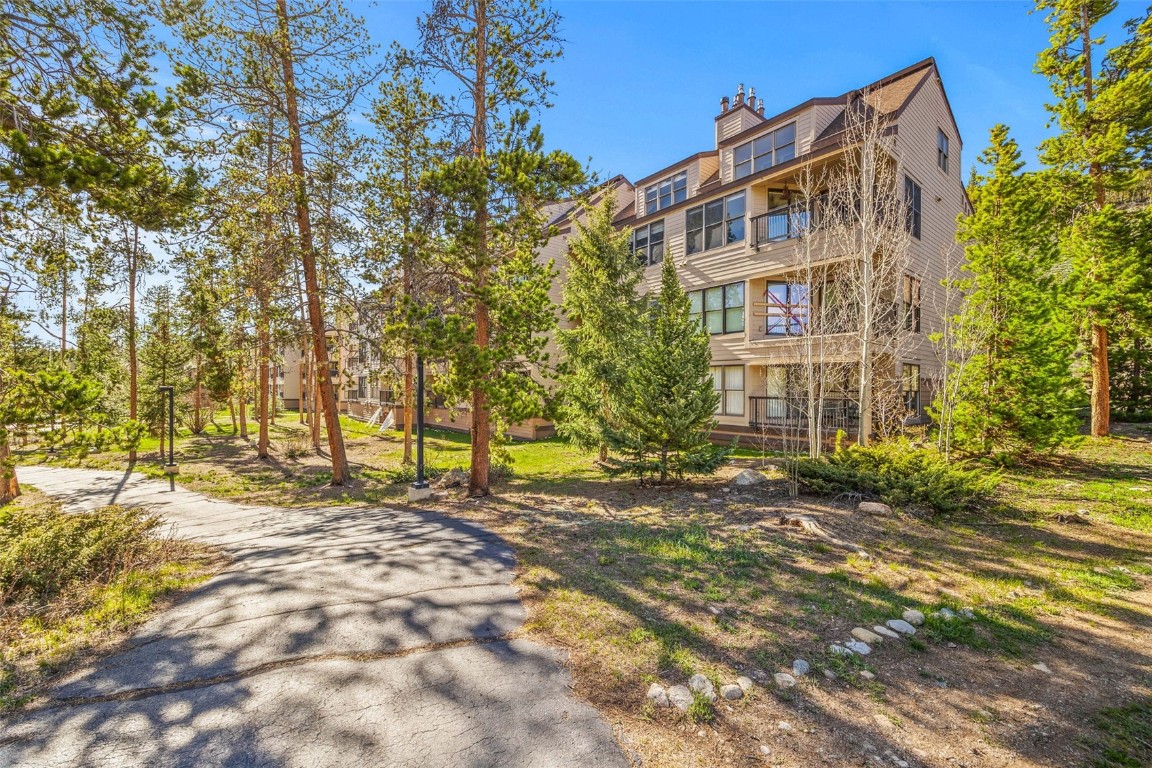 240 Tennis Club Road, Unit 1677 Keystone, CO 80435 - Photo 3 of 46 View of home's community