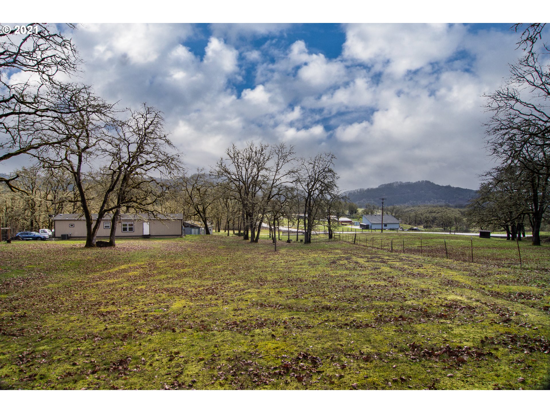 353 Manning Road Oakland, OR 97462 - Photo 19 of 30 Gallery Image 19
