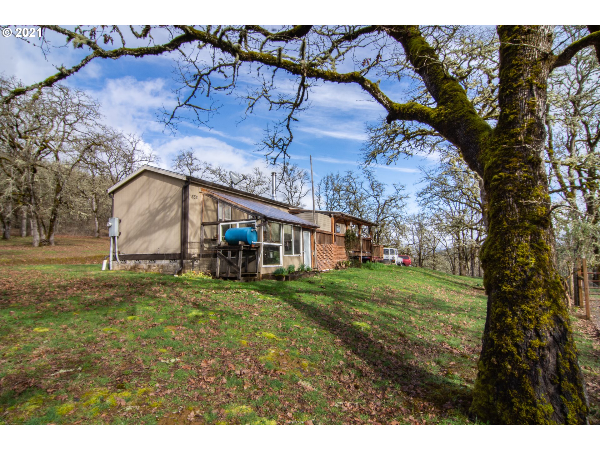 353 Manning Road Oakland, OR 97462 - Photo 22 of 30 Gallery Image 22