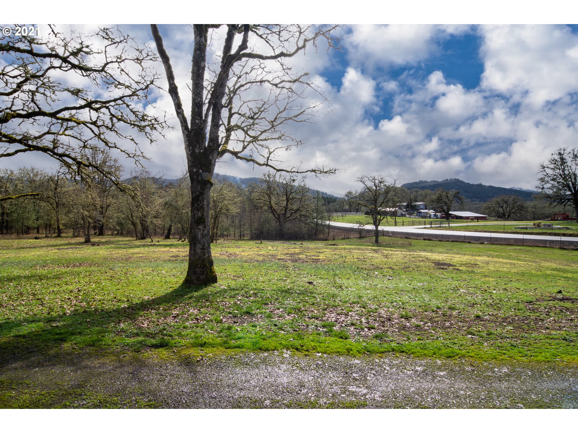 353 Manning Road Oakland, OR 97462 - Photo 25 of 30 Gallery Image 25