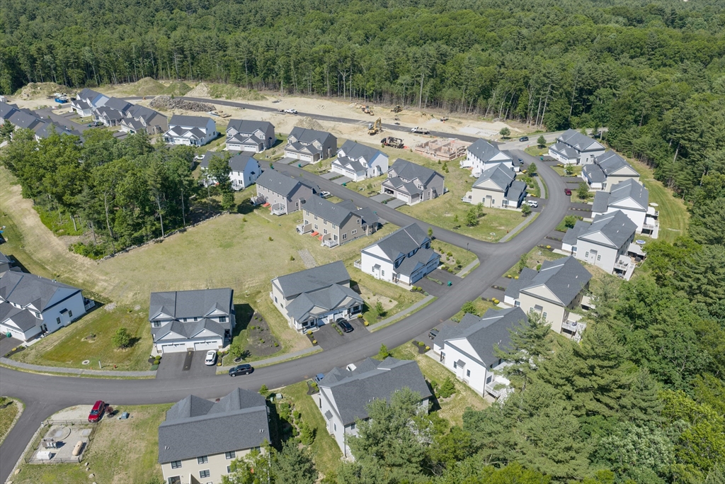 27 Compass Point Drive, Unit 27 Douglas, MA 01516 - Photo 32 of 33