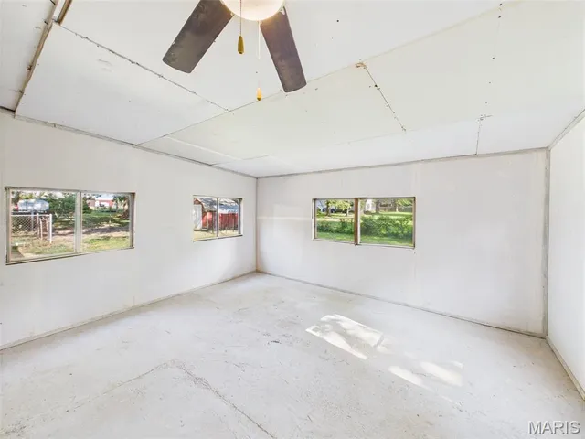 $254,900 | 515 West James Boulevard, St. James, MO 65559