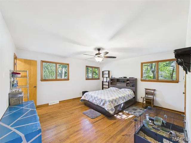 $254,900 | 515 West James Boulevard, St. James, MO 65559