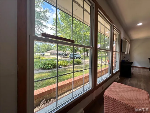 $254,900 | 515 West James Boulevard, St. James, MO 65559