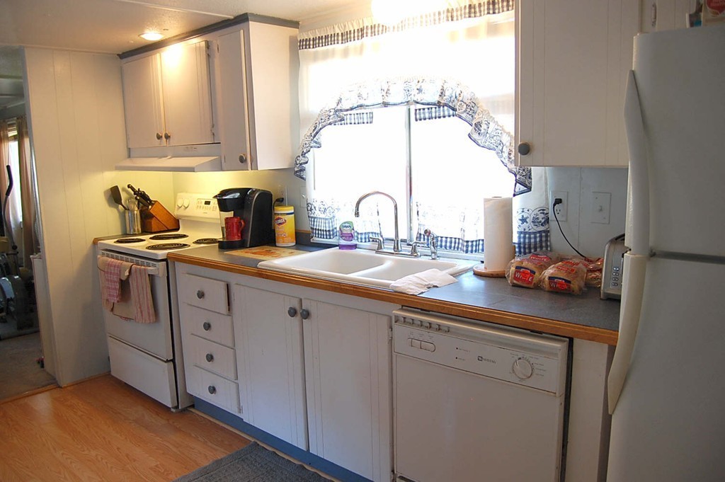 36 David Road Carver, MA 02330 - Photo 4 of 22 Gallery Image 4