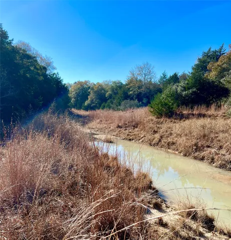 $1,900,000 | 10324 Farm To Market Road 530, Hallettsville, TX 77964