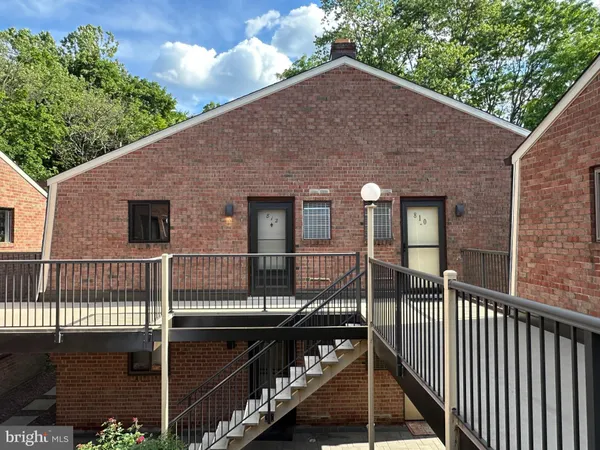 $1,750 | 812 Meadow Woods Lane, Lawrenceville, NJ 08648
