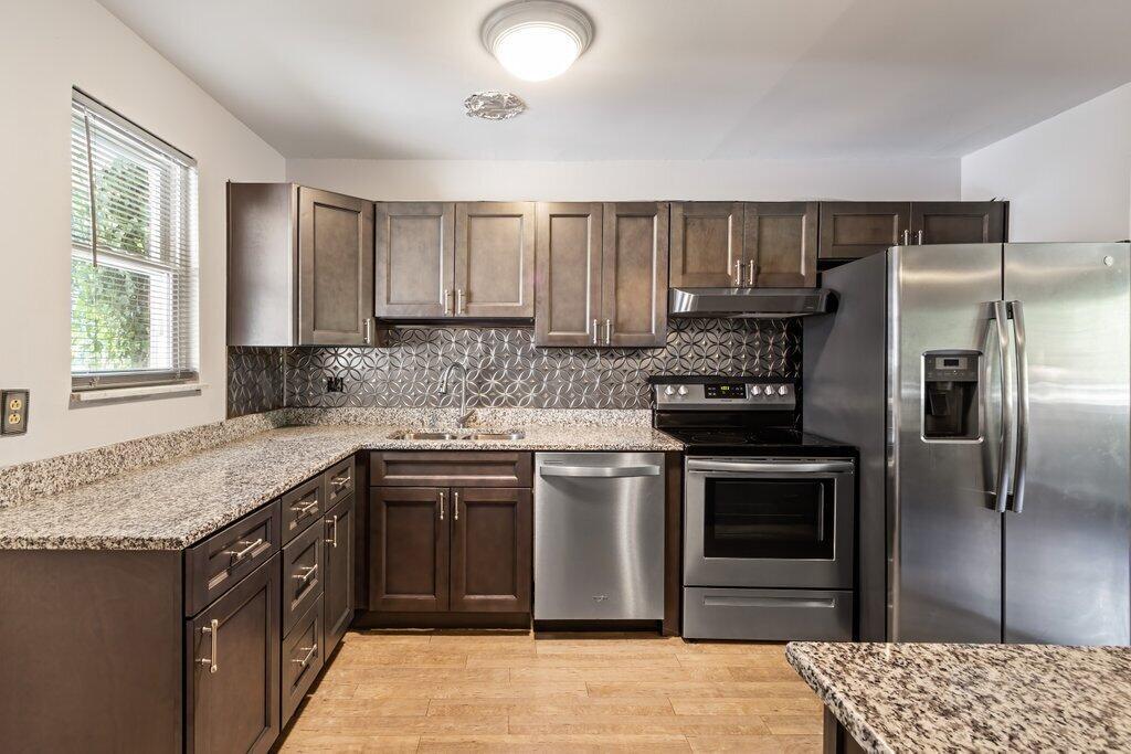 3588 Smiley Road Hilliard, OH 43026 - Photo 10 of 37 KITCHEN