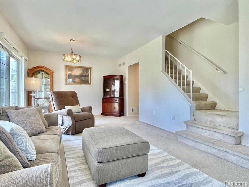 1223 Candlestick Lane Rochester Hills, MI 48306 - Photo 13 of 37