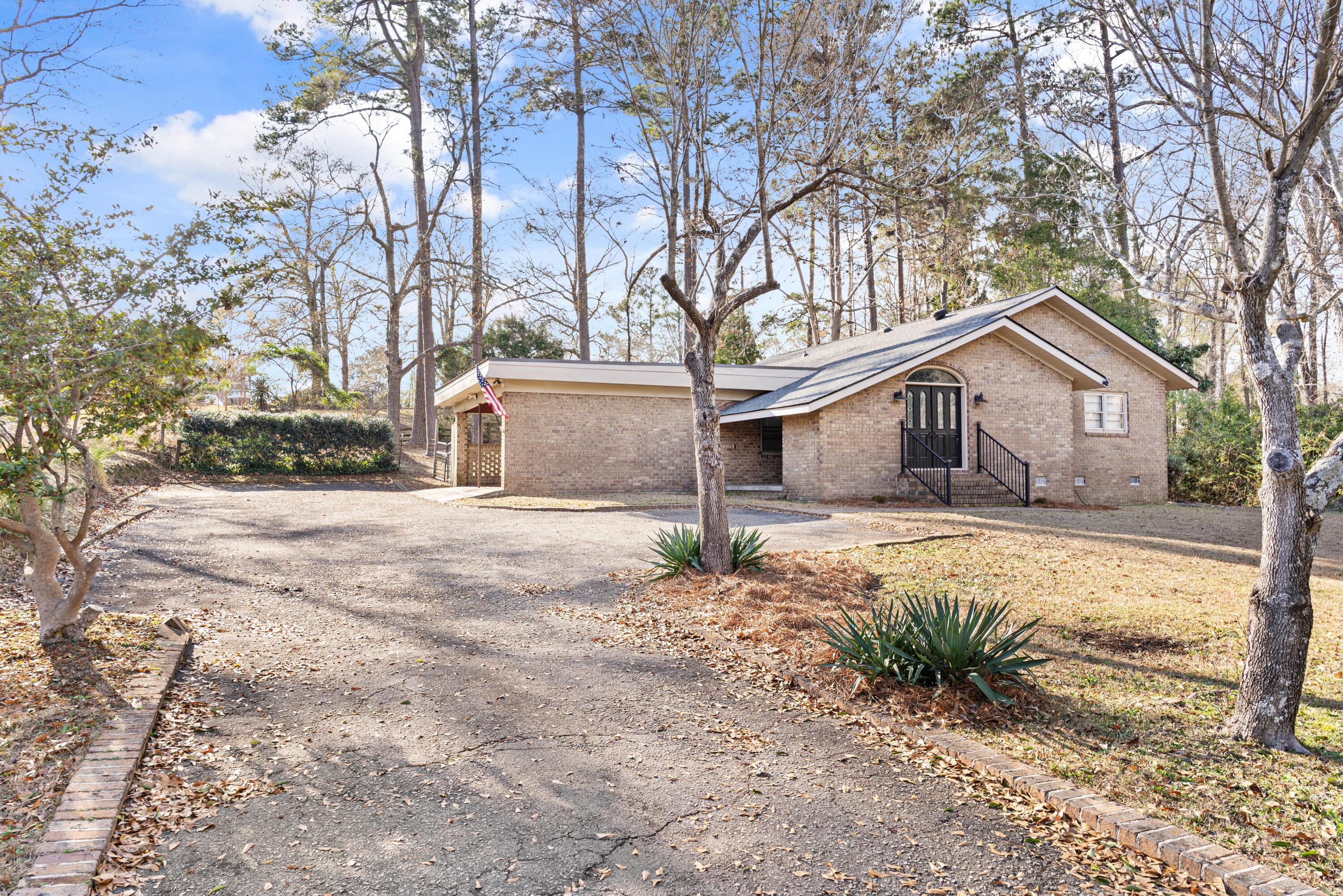 204 Brook Drive St. Matthews, SC 29135 - Photo 3 of 24 DSC04403