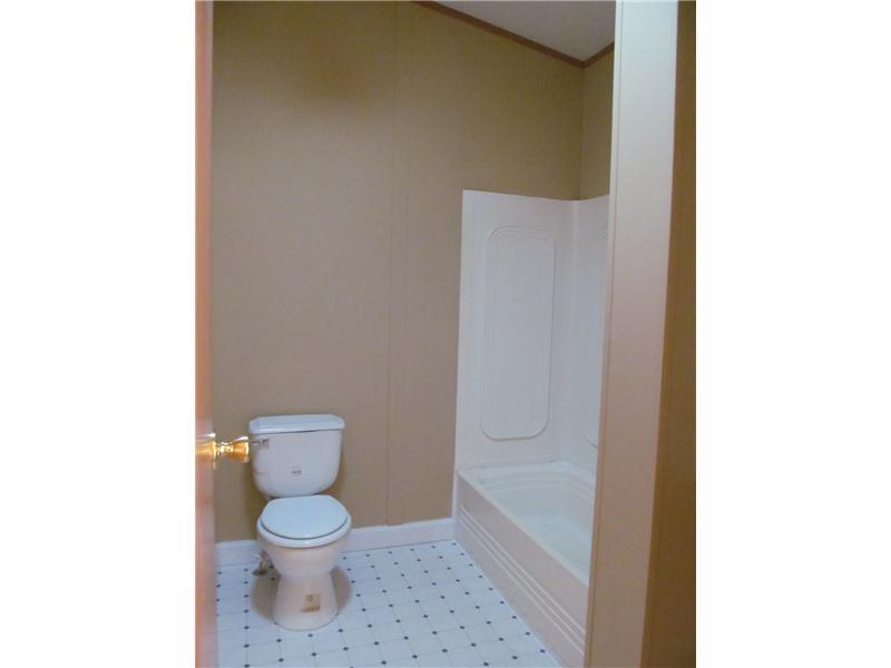 29 E Road North Berwick, ME 03906 - Photo 10 of 19 Bathroom.