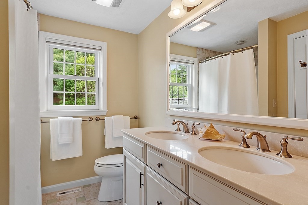 10 Chicory Road Westford, MA 01886 - Photo 18 of 42 Gallery Image 18