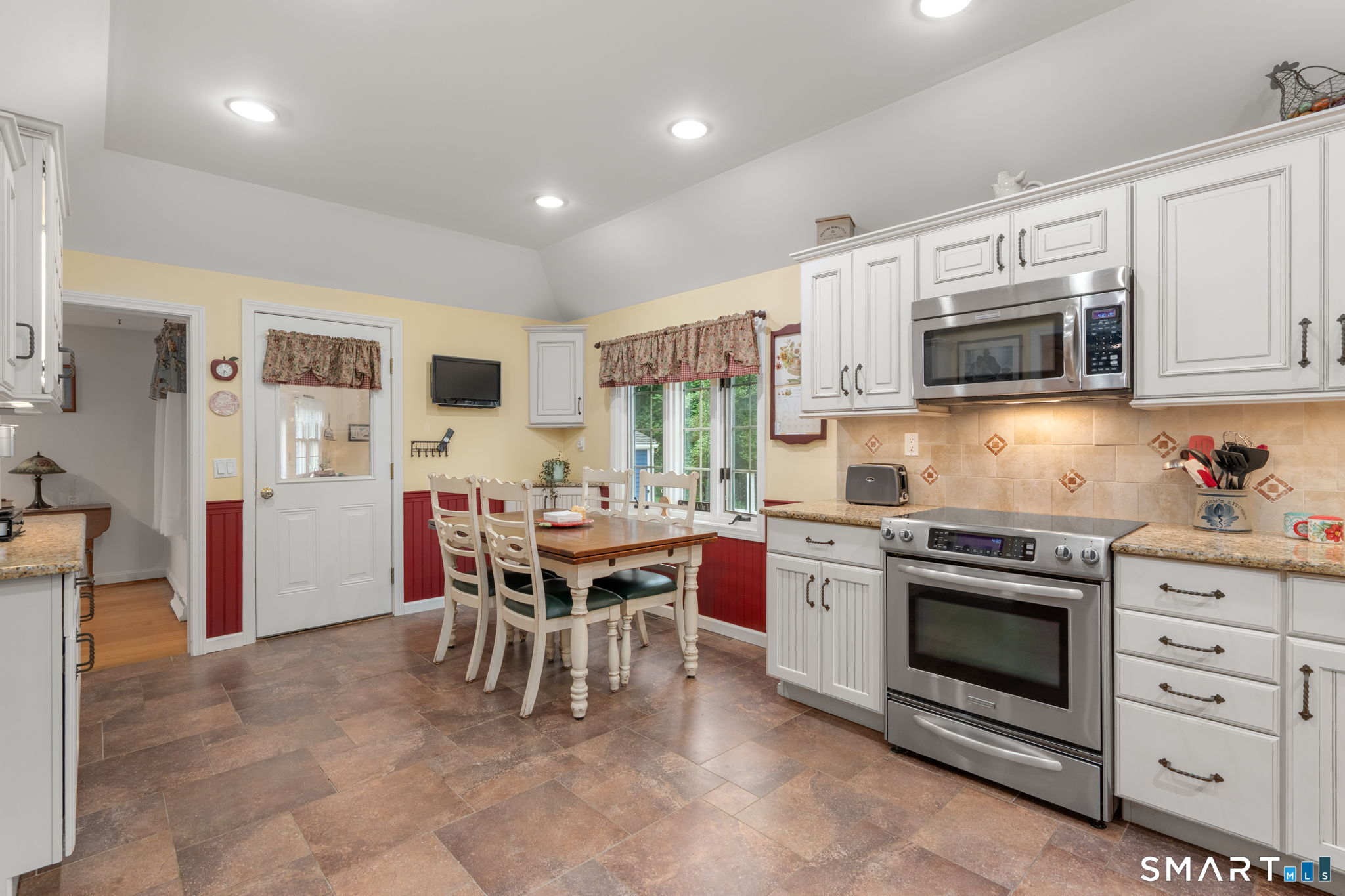 281 Rye Street East Windsor, CT 06016 - Photo 6 of 40 Gallery Image 6