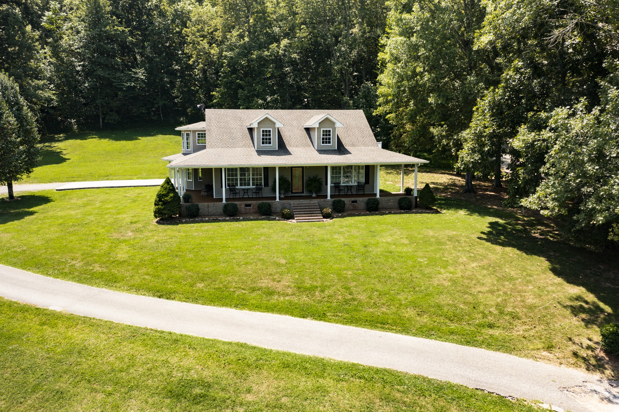 443 Mt Vernon Road Bethpage, TN 37022 - Photo 37 of 40 a view of a house with a big yard