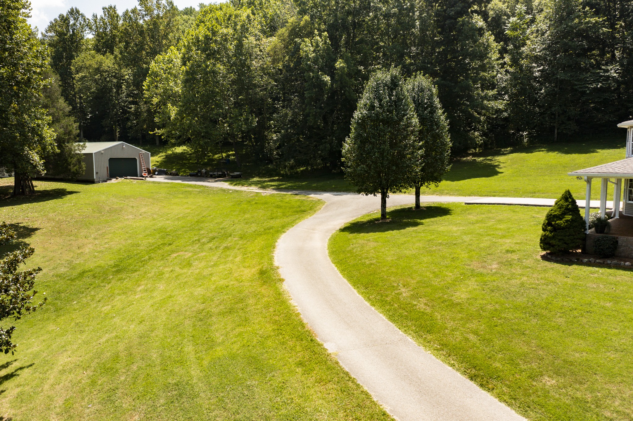 443 Mt Vernon Road Bethpage, TN 37022 - Photo 38 of 40 a swimming pool with trees