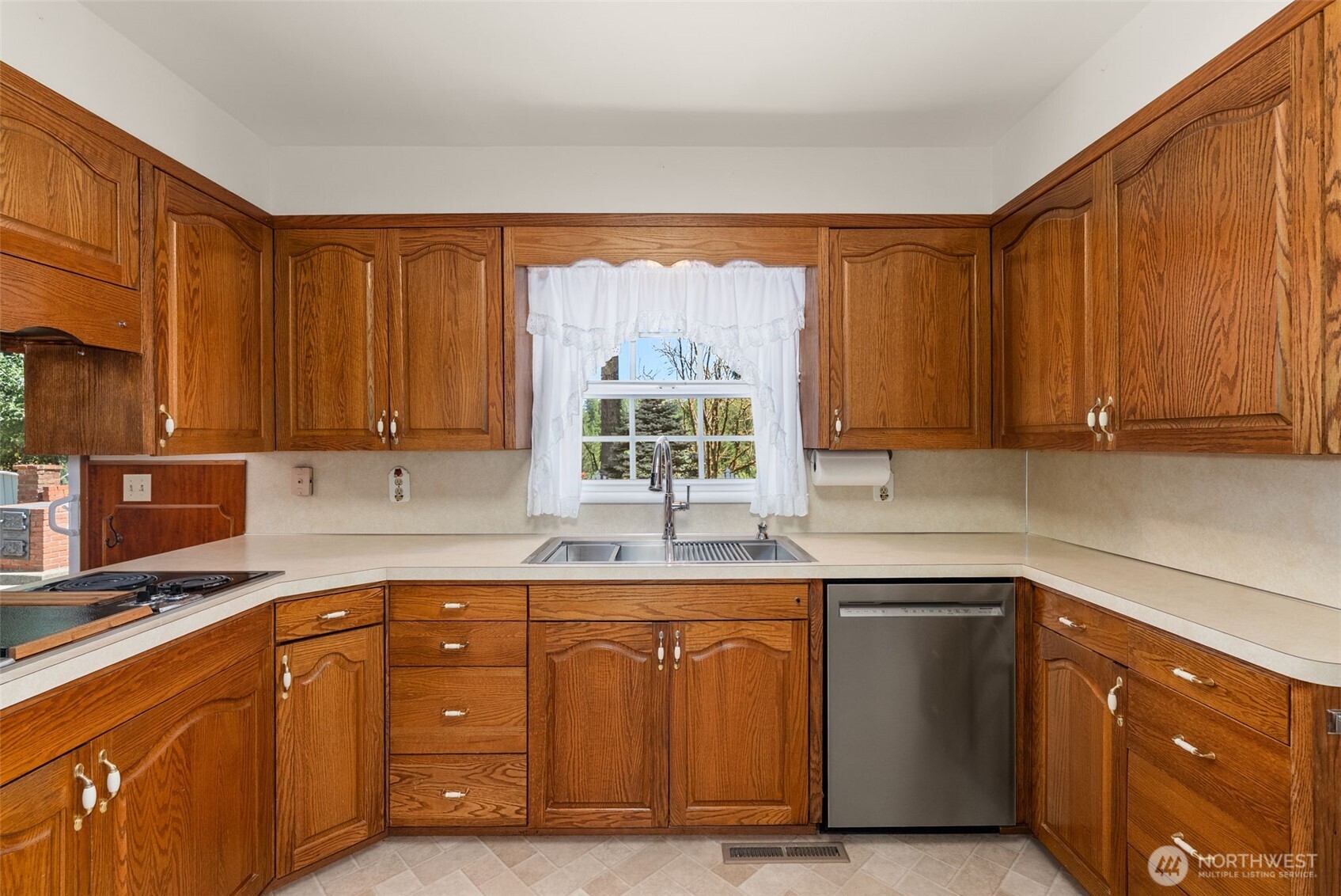 923 Seminary Hill Road Centralia, WA 98531 - Photo 11 of 40 Gallery Image 11