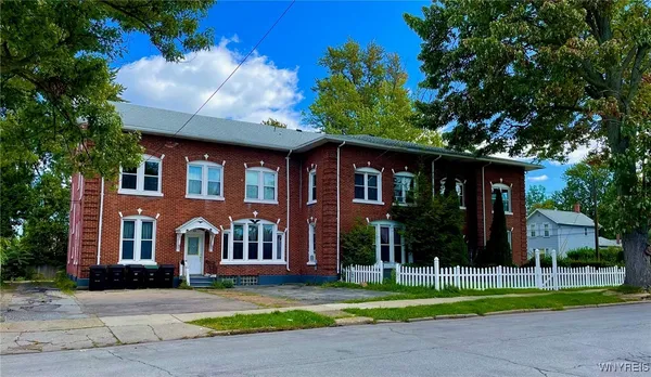 $849,900 | 49 William Street, Tonawanda, NY 14150