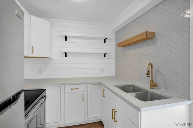 $949,900 | 49 William Street, Tonawanda, NY 14150