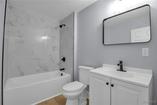 $949,900 | 49 William Street, Tonawanda, NY 14150