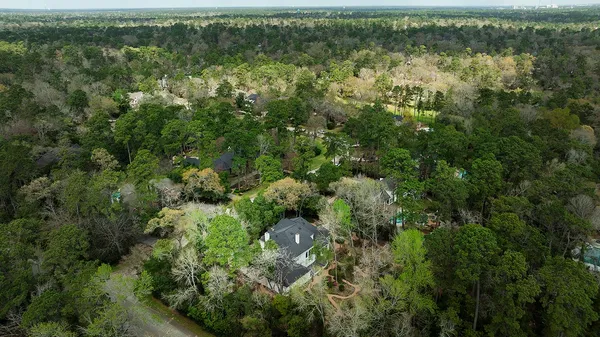 $1,199,000 | 35 Misty Grove Circle, The Woodlands, TX 77380