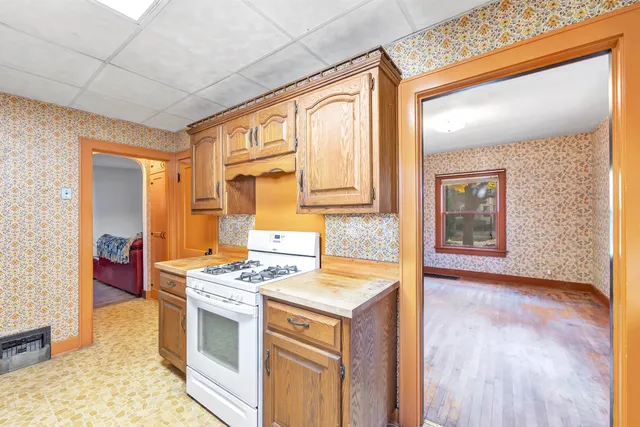 $268,000 | 1259 Eliza Street, Green Bay, WI 54301