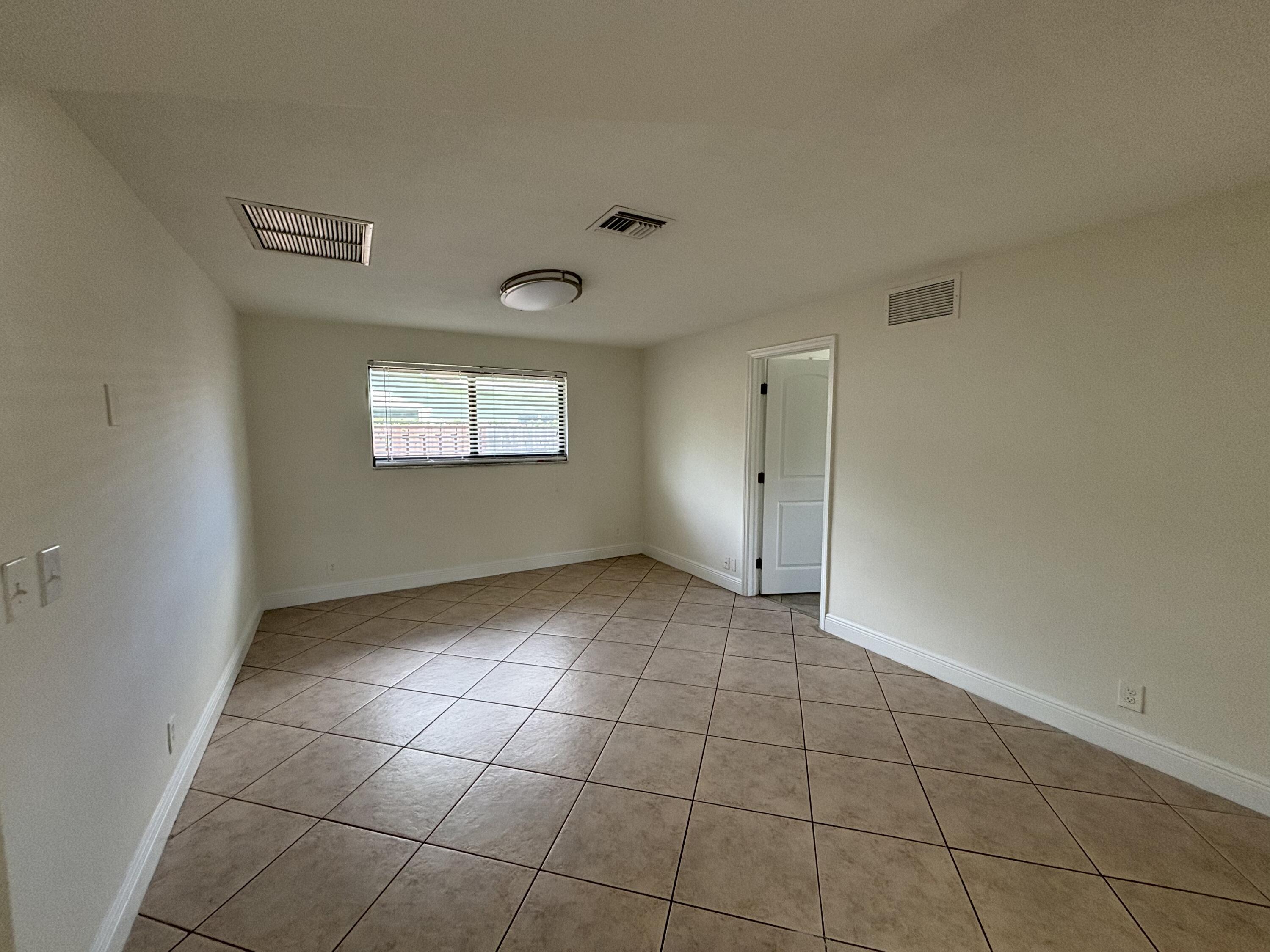 3760 Northwest 2nd Court Boca Raton, FL 33431 - Photo 6 of 12 68B5B40E-5BFD-4A5A-93D4-207568715E6B