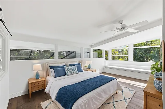 $1,800,000 | 425 Partridge Circle, Sarasota, FL 34236